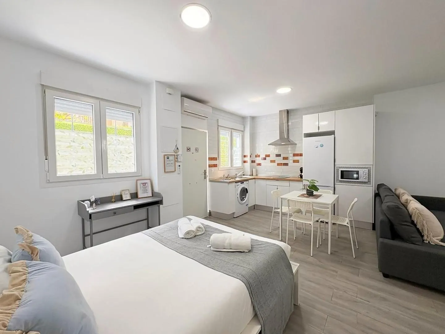 Apartamento La Paloma B Apartamento En Malaga Apartment